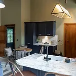 Ξενοδοχείο Stables 5*