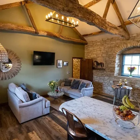 Stables Hotel 5*
