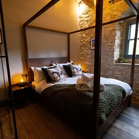 Stables Hotel